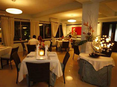 كاباريتي Hideaway Beach Resort المطعم الصورة